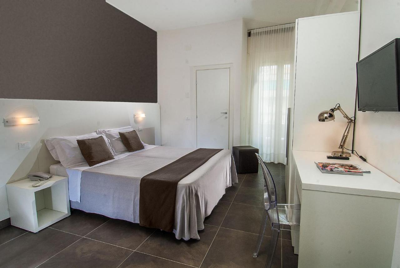 Hotel Niagara Cattolica Esterno foto