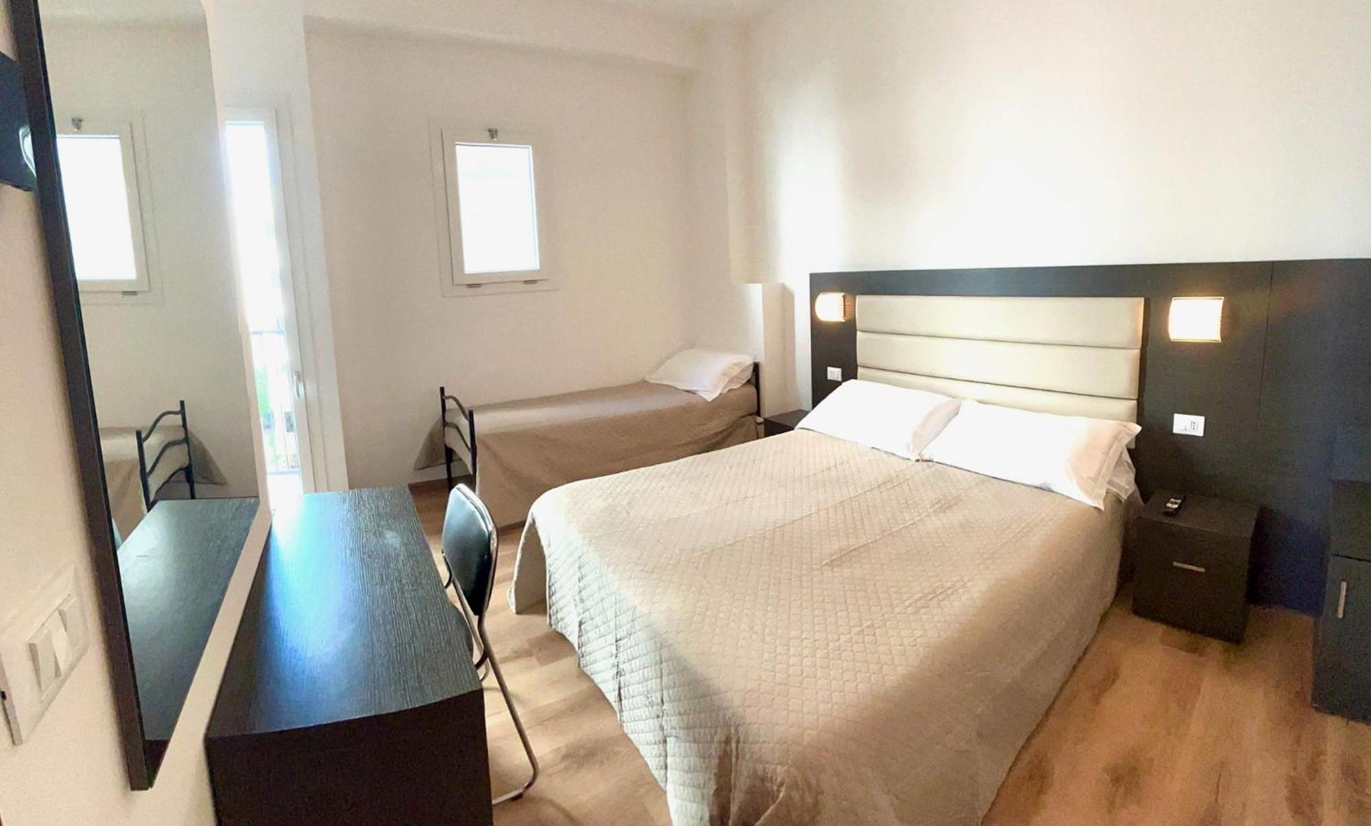 Hotel Niagara Cattolica Esterno foto