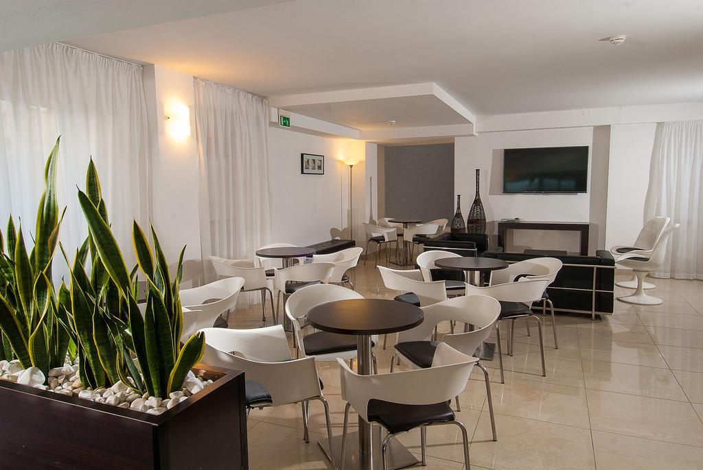 Hotel Niagara Cattolica Esterno foto